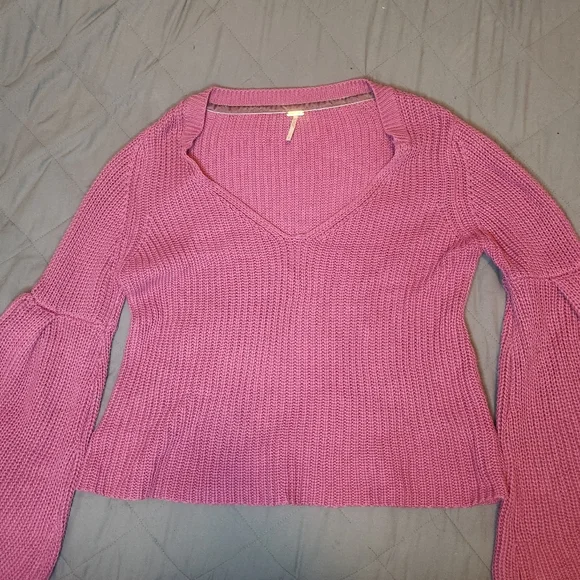 Free People Sweater Damsel Bell Sleeve Knit Rose Pink Boho Large V Neck Pullover - Picture 2 of 5